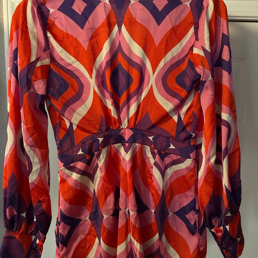 Alexis Geometric Print Romper Pink Red Purple XS Long Sleeve NWOT - Picture 6 of 8